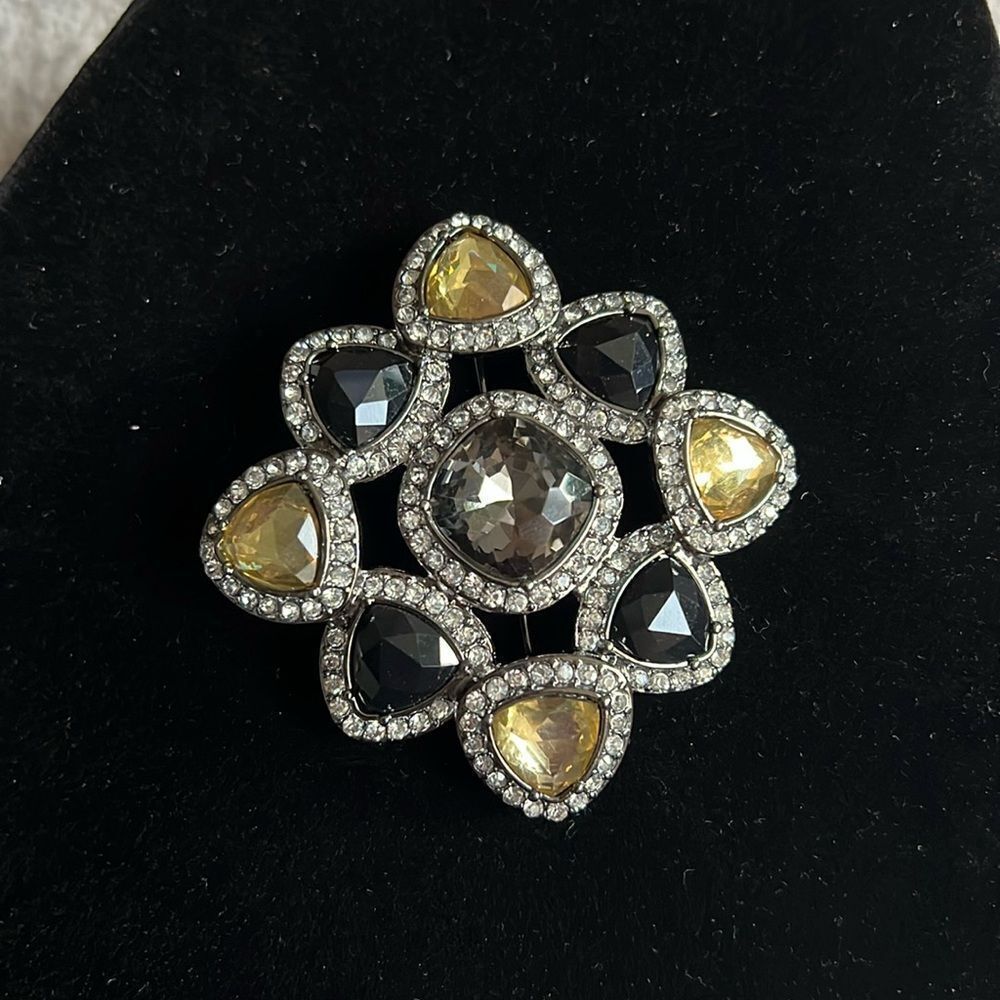 Premier Designs “Royal Dreams” Pendant/ Brooch